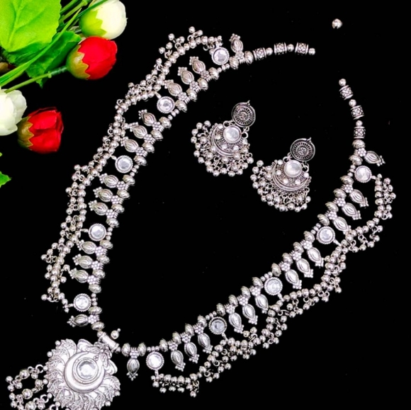 Necklace with earrings - Picture 13 of 16